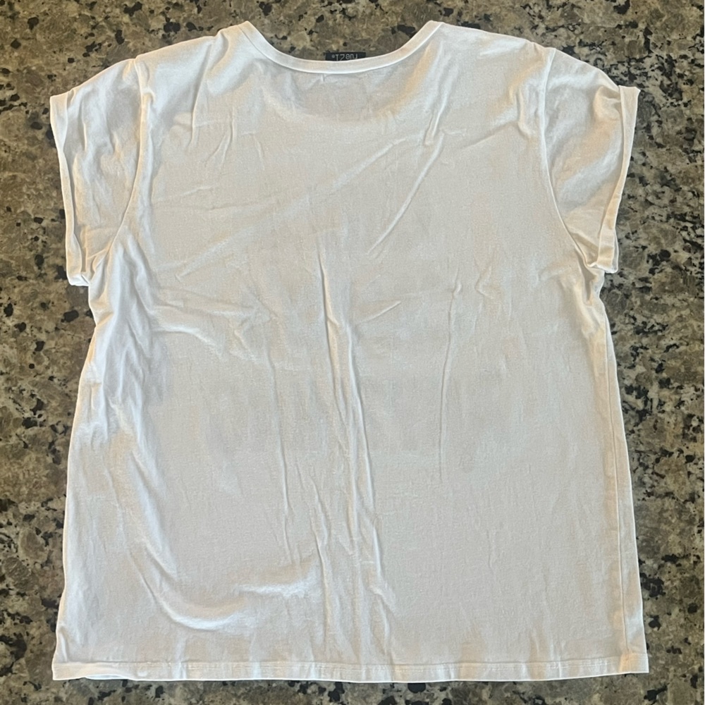 Rue 21 White and Black Girls Can do Anything Velvet Lettering - Picture 3 of 3
